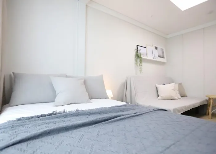 Apartment The Share Myeongdong